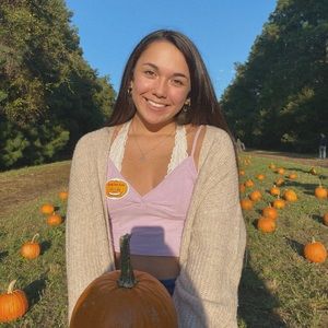 Meet your Posher, Bella